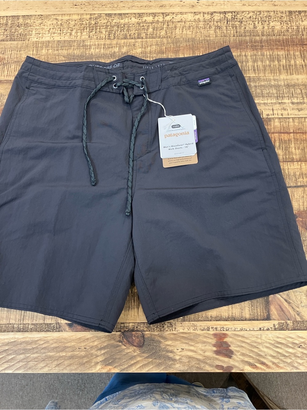 Patagonia Wavefarer Hybrid walk Shorts 18” Men’s ink Black Swim Board Shorts